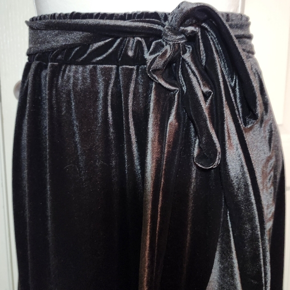 George black velvet tie-waist wrap skirt  in size xl - Picture 7 of 12